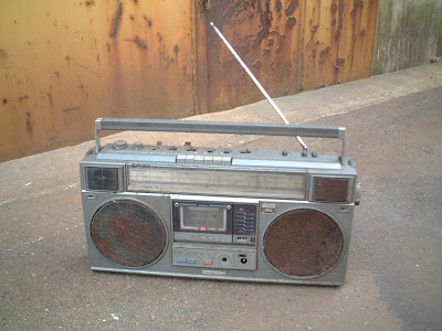 வாழ்க்கையில் மறந்து போன பல விஷயங்கள் Radio_cassette_player