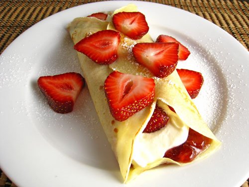 طريقة عمل الكريب  Strawberry%20Cheesecake%20Crepe%20500