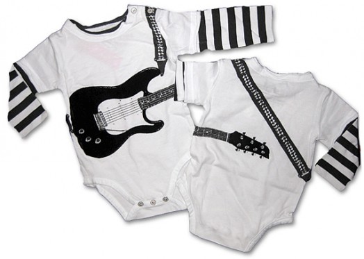 De compras   (Lisa) Baby-Boys-Electric-Guitar-from-Mini-Shatsu-1-524x373