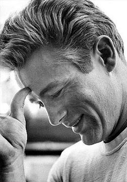 موسوعه قصات شعر للشباب 2010/2011 James_Dean