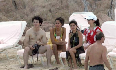 Jonas Brothers en Los Cabos con Danielle!!?? Ca10