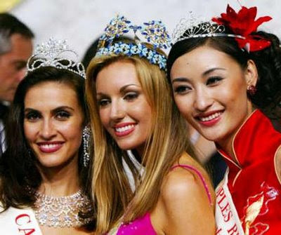 MISS WORLD HISTORY - Page 3 2003mwcourt