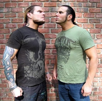 2do luchador: contrato de Jeff Hardy  Matt-hardy-jeff-hardy-wwe