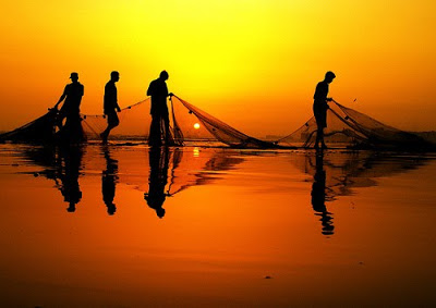 எது தீர்வு?  14fishermen