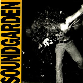 Rescatando discos de la estanteria Soundgarden_-_Louder_Than_Love_-_Front