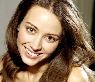 Rumores: Amy Acker en "No ordinary Family" AmyAckersmile