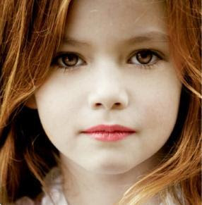 Renesmee Cullen 138538_1278719436947_286_291