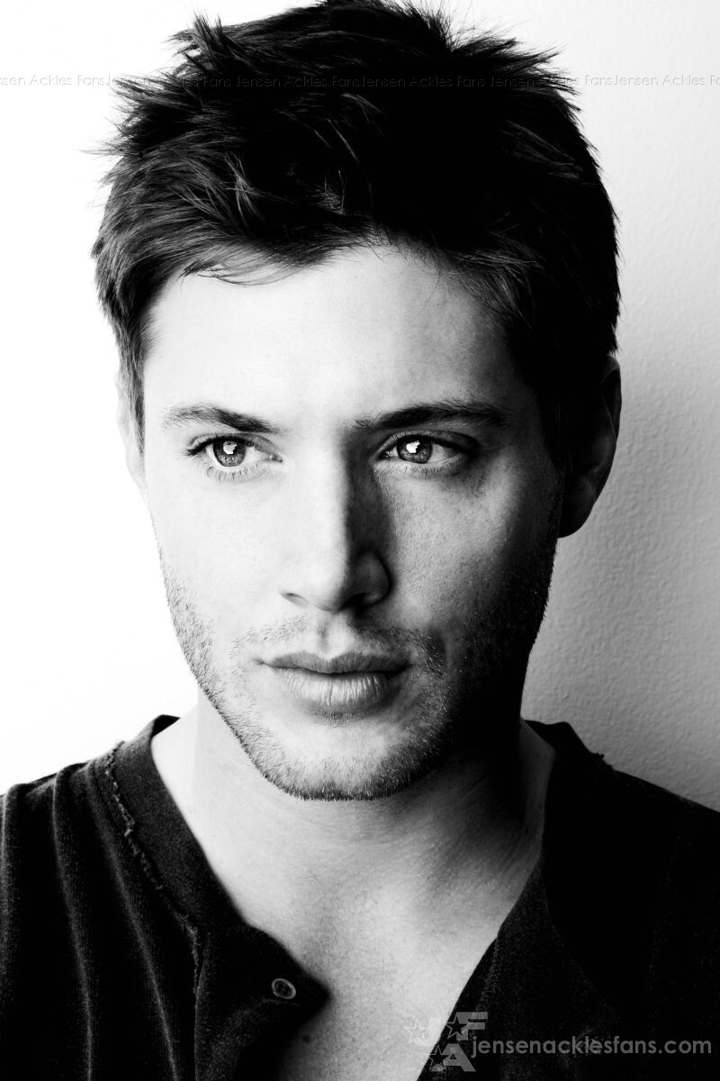 JE VEUX ... CETTE PHOTO - Page 4 Jensen_ackles