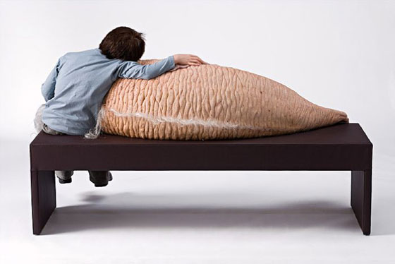 வினோதமான படங்கள்  Sculptures_by_Patricia_Piccinini3