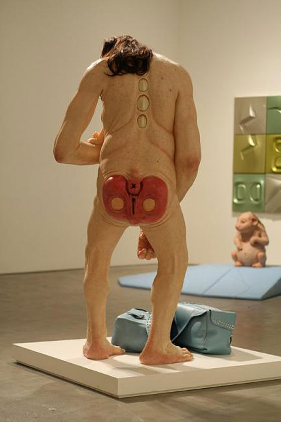 வினோதமான படங்கள்  Sculptures_by_Patricia_Piccinini37