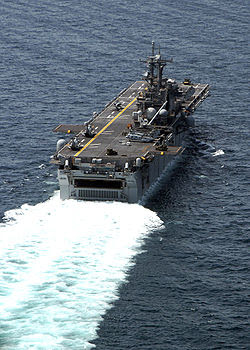 البحرية الامريكية  (US NAVY)  Uss_kearsarge_us_navy