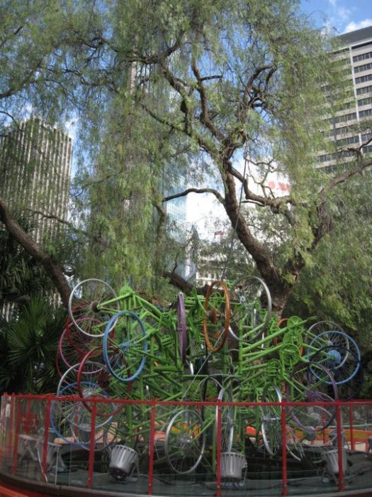 கிரிஸ்மஸ் மரங்கள். - Page 3 Bikes-christmas-tree-16