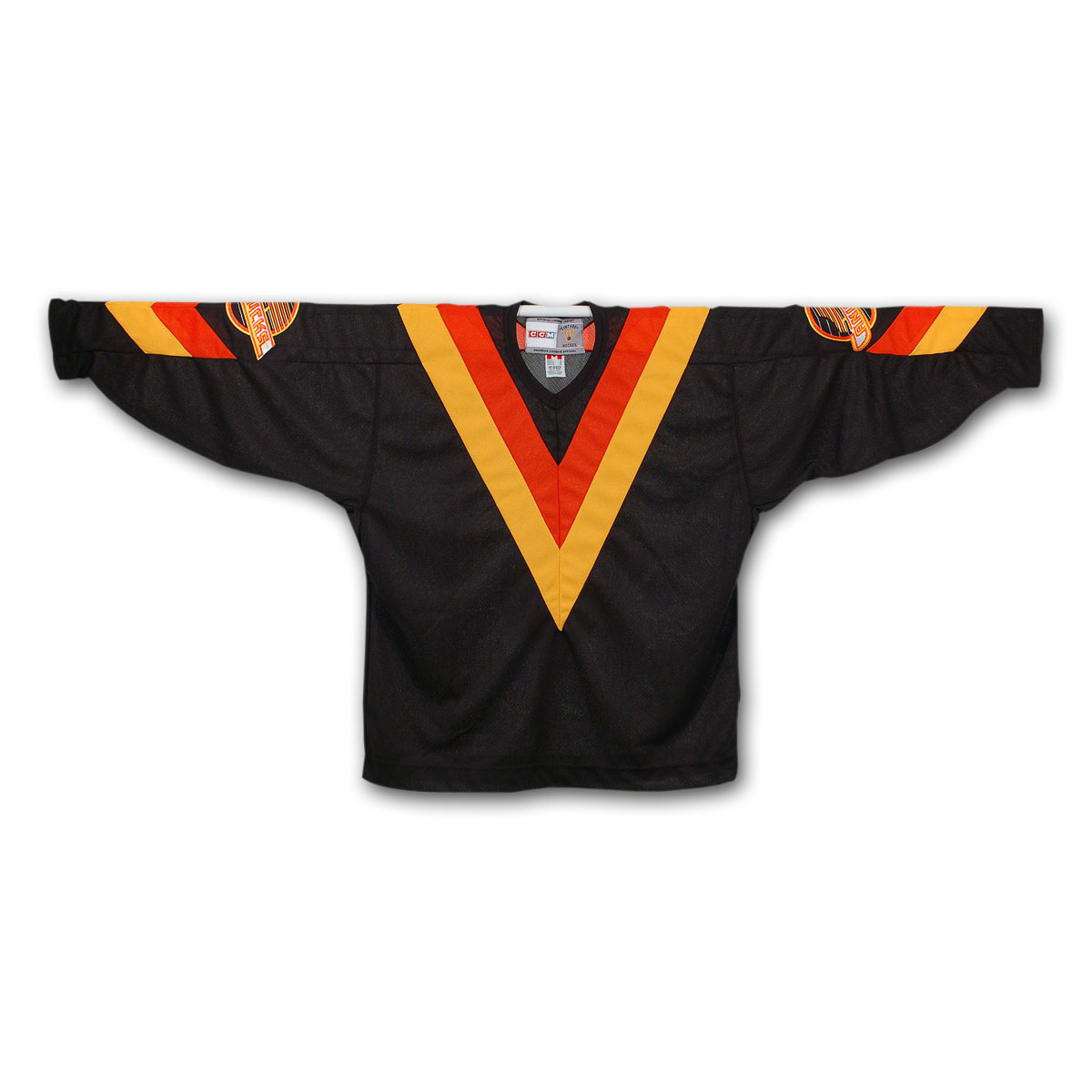 Las 100 razones por las que los Canucks tienen que ganar la copa Canucks_vintage_replica_jersey_1983_big