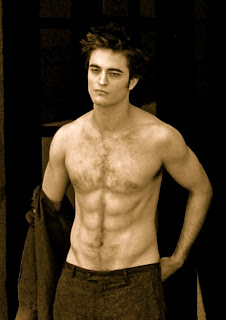 exclusivo LUNA NUEVA! Gallery_enlarged-robertpattinson-shirtless-photos-05292009-04