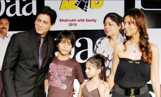 ஷாருக்கான் (Shahruk khan his Wife and Childrens) Sharuk%2Bkhan%2BFamily%2BPhotos%2B%252829%25291