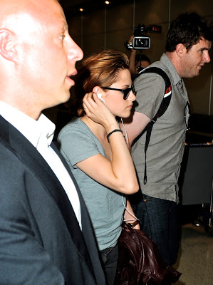 Kristen Stewart - Imagenes/Videos de Paparazzi / Estudio/ Eventos etc. - Página 6 Kstewartfans-hq0629105