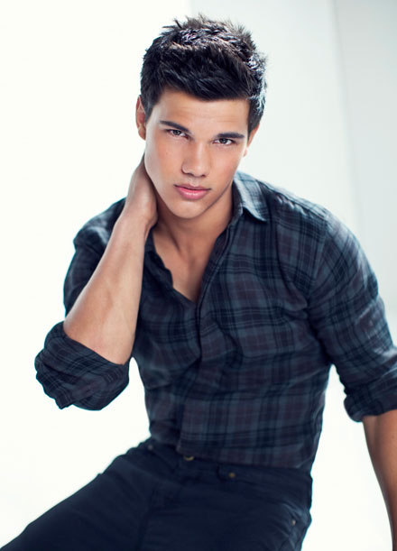 Samael Callagher Taylor-lautner-facts