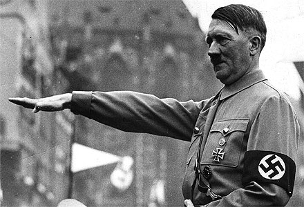 Hobi Unik Tokoh-tokoh 'Kejam' Dunia Adolf-hitler-photo