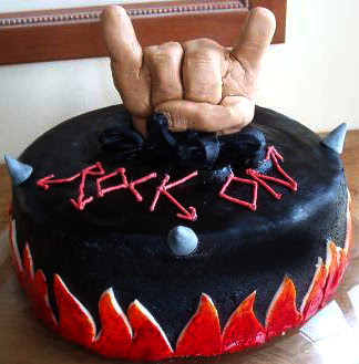 MUY FELIZ CUMPLE CAPU!!! Torta-rock