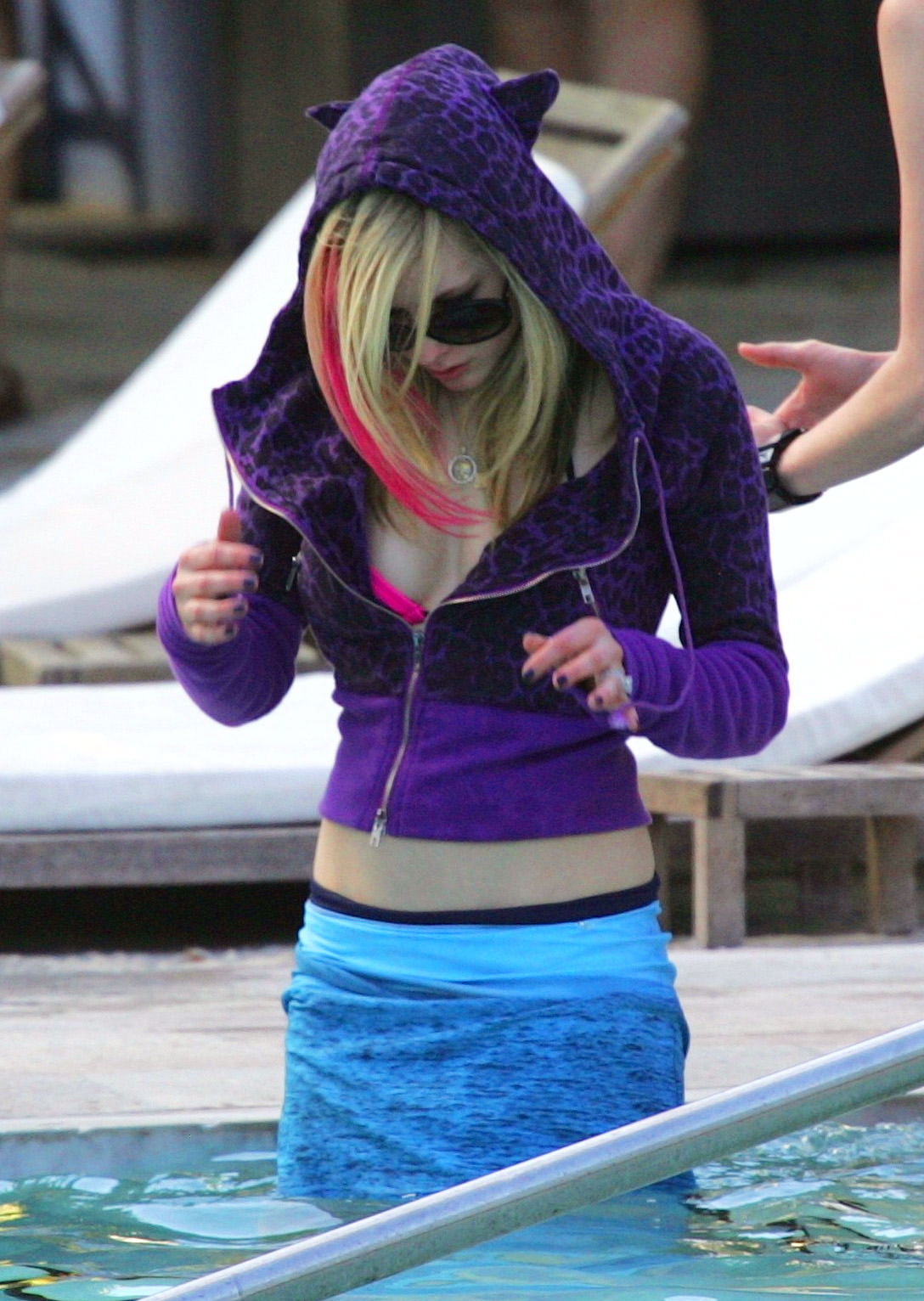 #AS Style Killer (III).  - Página 6 Orig_avril_lavigne_bikini_1_11