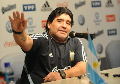 Su lance preferido - Página 4 Maradona%2520confe%2520ante%2520brasil