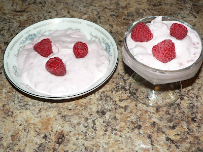 Mousse aux pommes ou à la framboise par Janette Bertrand P1130006