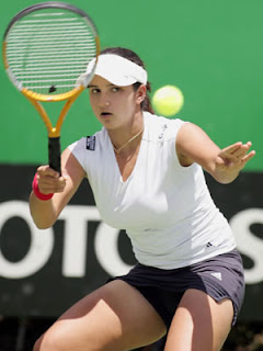 Sania Mirza hot photo gallery Sania_mirza_concentrated