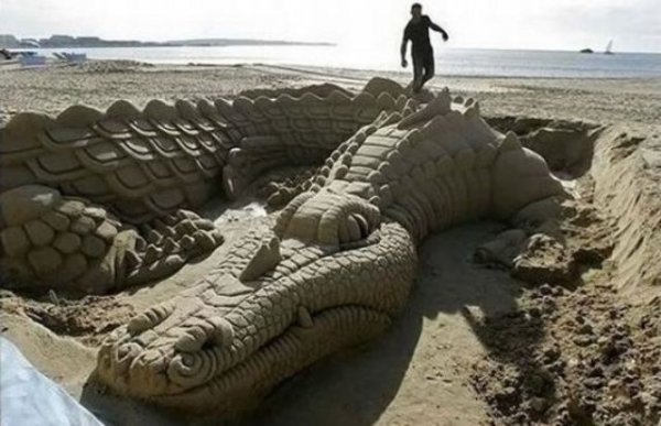 மண் சிற்பங்கள். - Page 4 Sand-sculptures-89