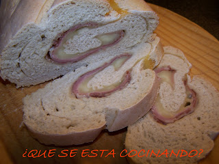 PAN RELLENO DE JAMON Y QUESO 03