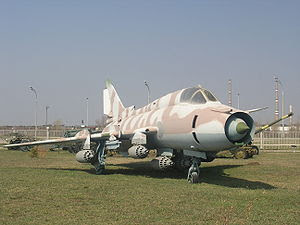 صور تواقيع  منتديات الحراك 300px-Su-17%252C_technical_museum%252C_Togliatti-2