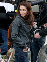 Residência de Rosemary Van Pelt New-moon-kristen-stewart_l