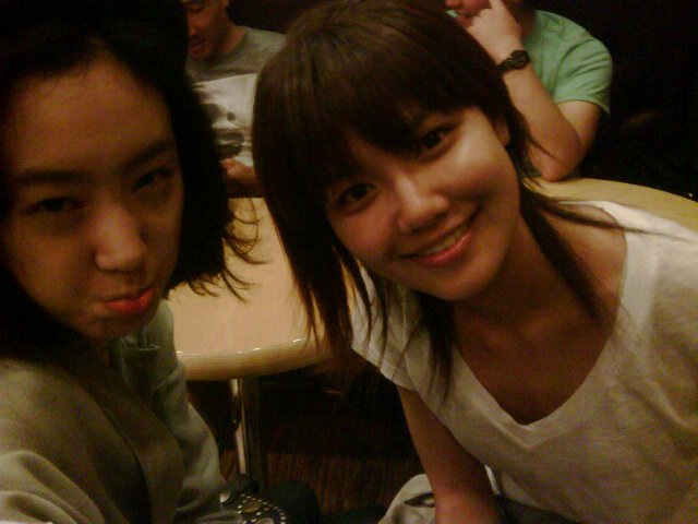 {♥} SooYoung Selcas~ 35266_137936169566804_100000512646579_335759_2863546_n