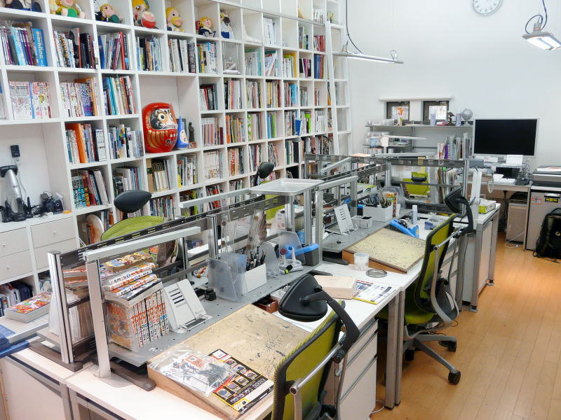 quarto do gui Imgs-do-estudio-do-mangaka-makoto-raiku-img-mestre-do-manga-blogspot-com
