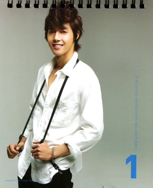 Hyun Joong  calendario Hotsun 2011  1