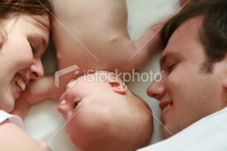 புதிதாக திருமணம் ஆனவர்களுக்கு Ist2_6993403-new-baby-and-parents