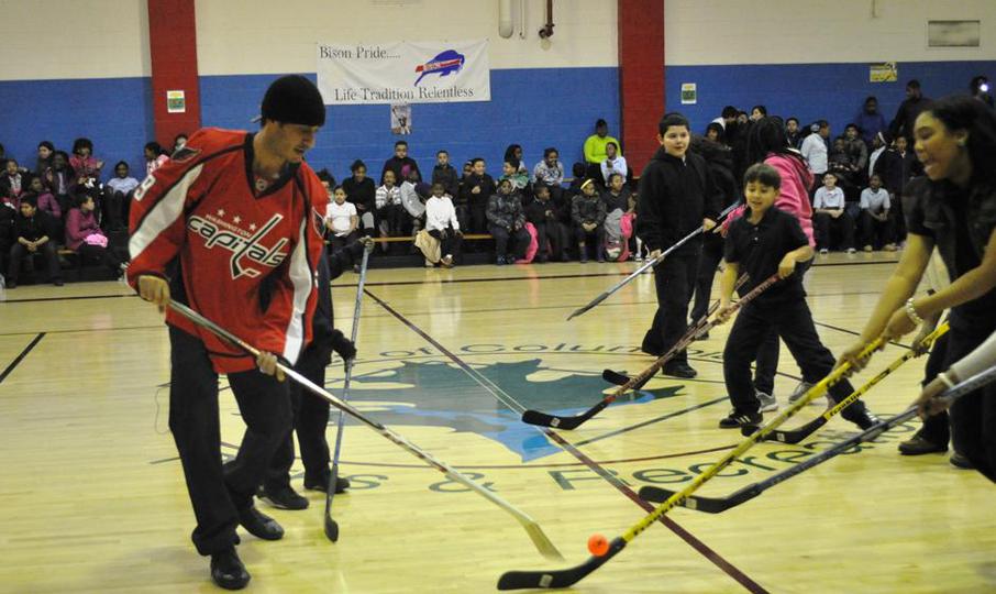 THE RIBEIRO SHOW LAYC%20Hockey%20School%20125_slide