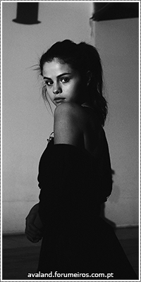 Selena Gomez 19885843_dHzmz