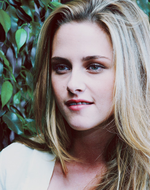 Kristen Stewart Resimleri (3) Tumblr_kwdhxakH0x1qatfxwo1_500