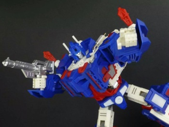 [Masterpiece Tiers] KFC EM P3 CITIZEN STACK aka ULTRA MAGNUS - Sortie Avril 2014 0dq9bZD6