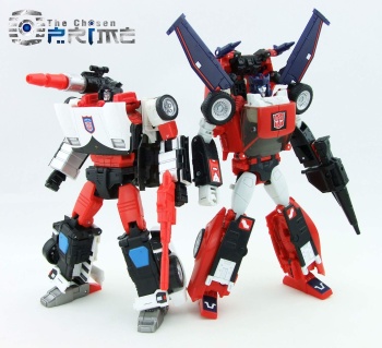 [Masterpiece] MP-12 Sideswipe/Frérot (rouge) ― MP-12G Sideswipe/Frérot G2 (noir) ― MP-12T Tigertrack/Tigrevoie (jaune) + MP-14C Clampdown/Châtimo (blanc) - Page 6 8LS1kJpc