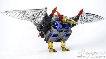 [Toyworld][Zeta Toys] Produit Tiers - Jouet TW-D aka Combiner Dinobots - Page 2 APleWfCv