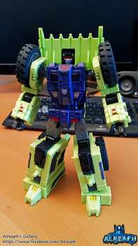 [Toyworld] Produit Tiers - Jouet TW-C Constructor aka Devastator/Dévastateur (Version vert G1 et jaune G2) - Page 6 K481IiLQ