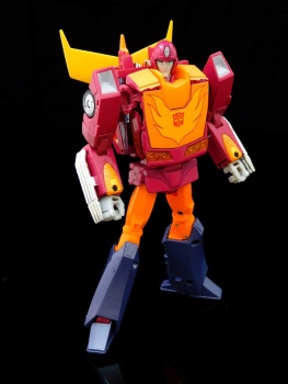 [Masterpiece] MP-28 Hot Rod/Météorite ― MP-40 Targetmaster Hot Rod/Météorite - Page 3 NCtDGRCC