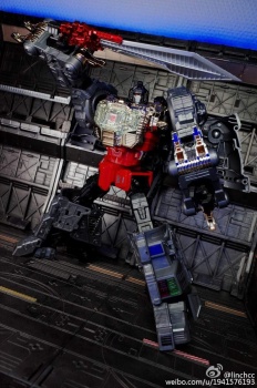 [Combiners Tiers] G-CREATIONS SHURAKING aka COMBINER DINOBOT - Sortie 2015-2016 - Page 5 SGtlup79