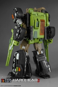 [Masterpiece Tiers] MAKETOYS MTRM-04 IRON WILL aka HARDHEAD - Sortie Fevrier 2016 - Page 4 PCCLkg09