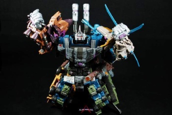 [Combiners Tiers] WARBOTRON WB-01 aka BRUTICUS - 2014-2015 - Page 2 PW0tU8DQ