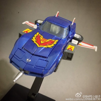 [Masterpiece Takara Tomy] MP-25 TRACKS - Sortie Novembre 2015 - Page 3 RMLEuX1B