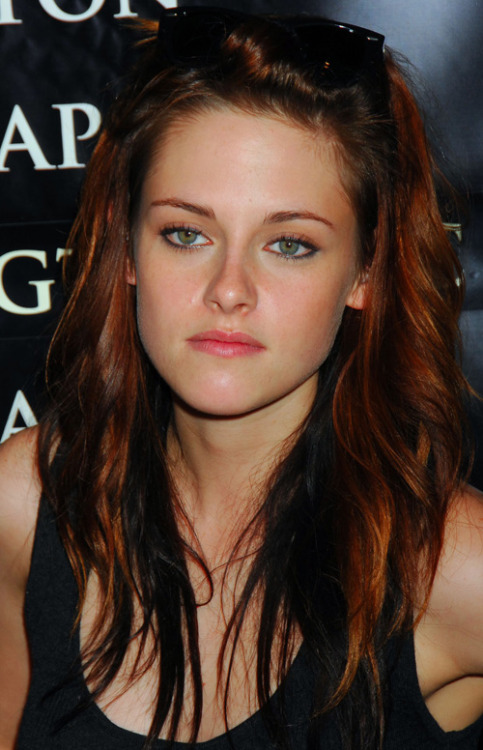 Kristen Stewart Resimleri (3) Tumblr_kw5ze0fI5w1qatfxwo1_500