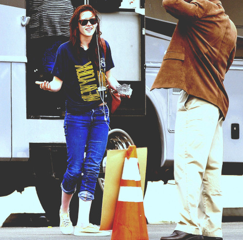 Kristen Stewart Resimleri (3) Tumblr_kw7yqrekN51qatfxwo1_500