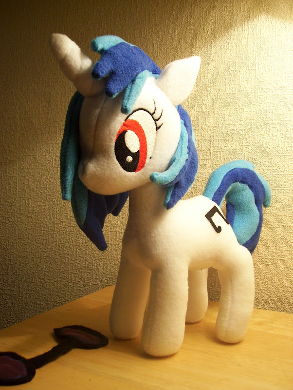 Funny pictures, videos and other media thread! - Page 10 Dj_pon3_vinyl_scratch_plush_by_equestriapaintings-d4qpdem